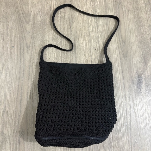 Vtg Crochet Black Crossbody Bag Bottom Zip 90s Classic Nautical 10”x 11” - Picture 1 of 8